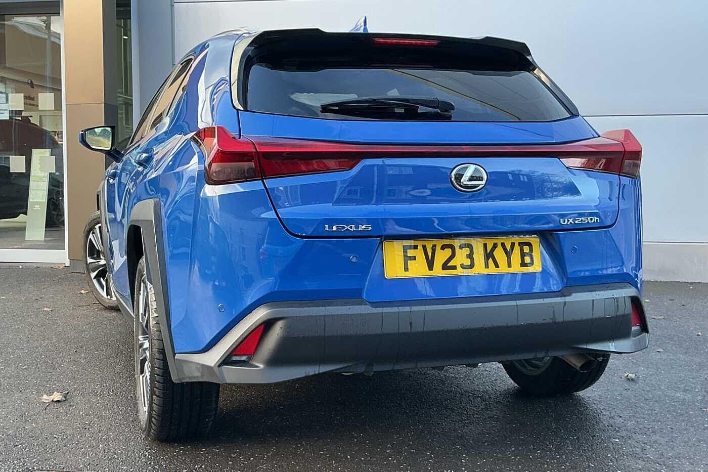 Used Lexus UX 2023 for sale - 76645870: Photo 2