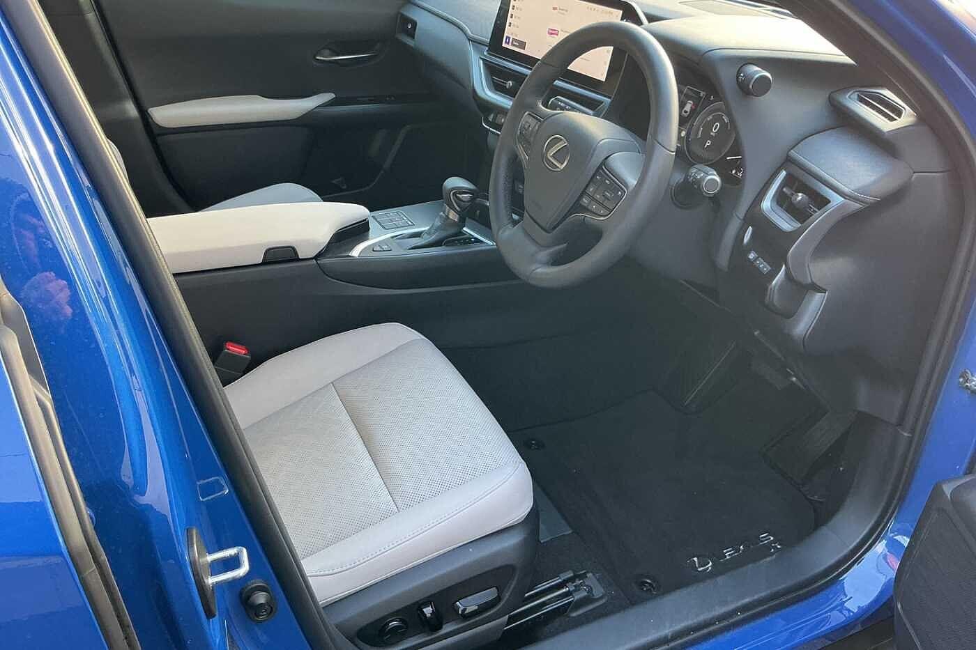 Used Lexus UX 2023 for sale - 76645870: Photo 4