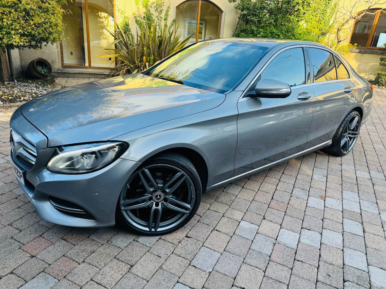 Used Mercedes-Benz C Class 2014 for sale - 76354973: Photo 2
