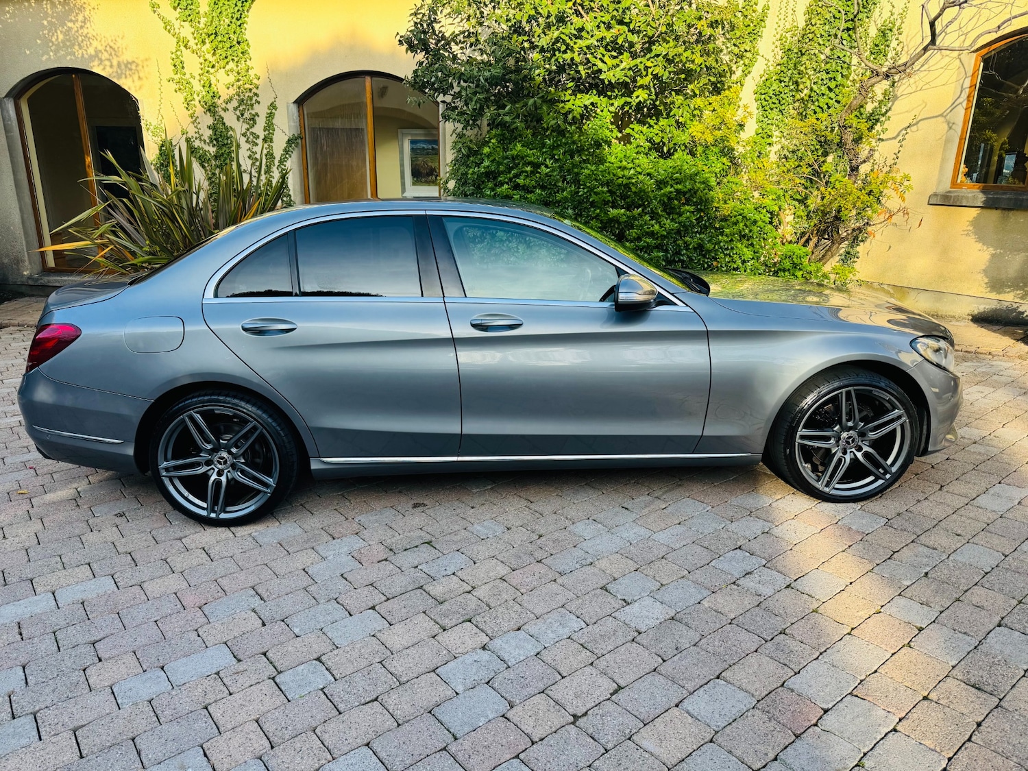 Used Mercedes-Benz C Class 2014 for sale - 76354973: Photo 5