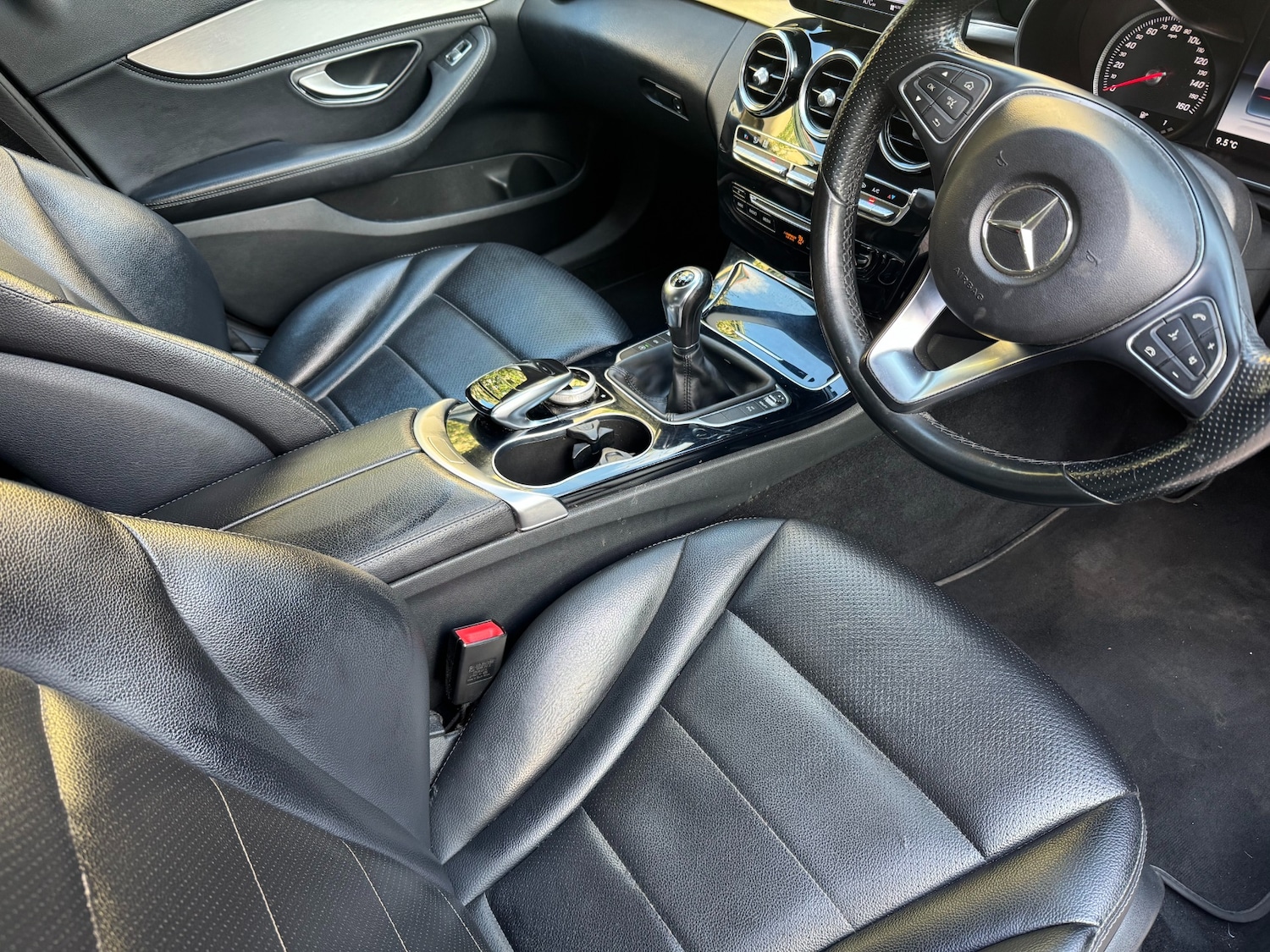 Used Mercedes-Benz C Class 2014 for sale - 76354973: Photo 9