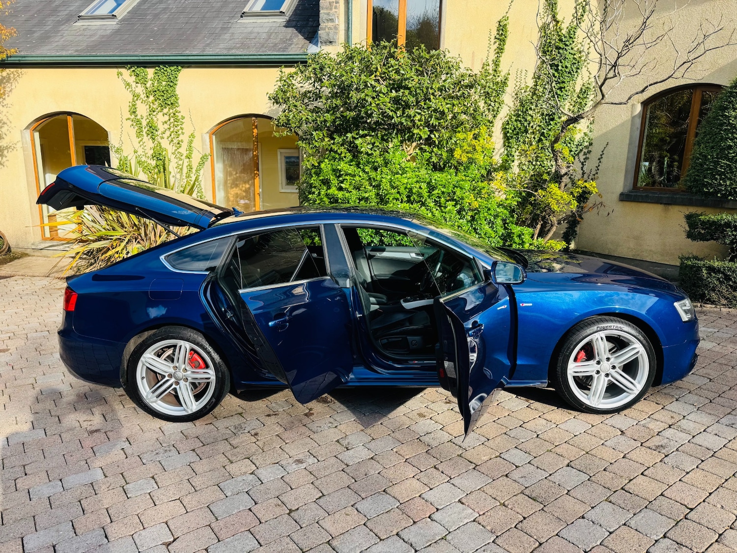 Used Audi A5 2012 for sale - 76364298: Photo 2