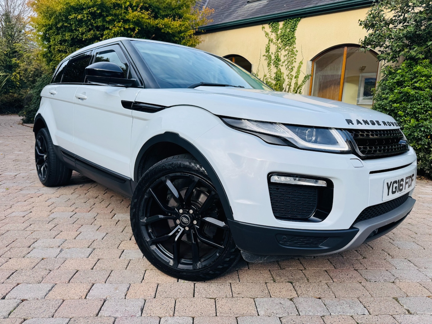 Used Land Rover Range Rover Evoque 2016 for sale - 76354878: Photo 1