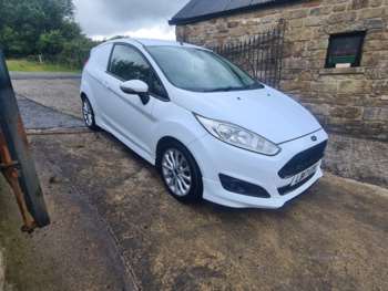 Used Ford Fiesta 2017 for sale - 71253226: Photo