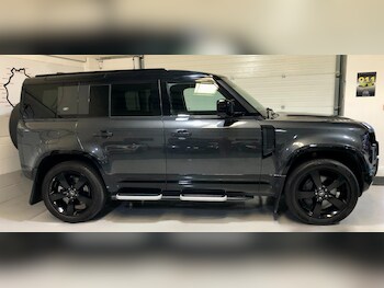 Used Land Rover Defender 2023 for sale - 75556521: Photo