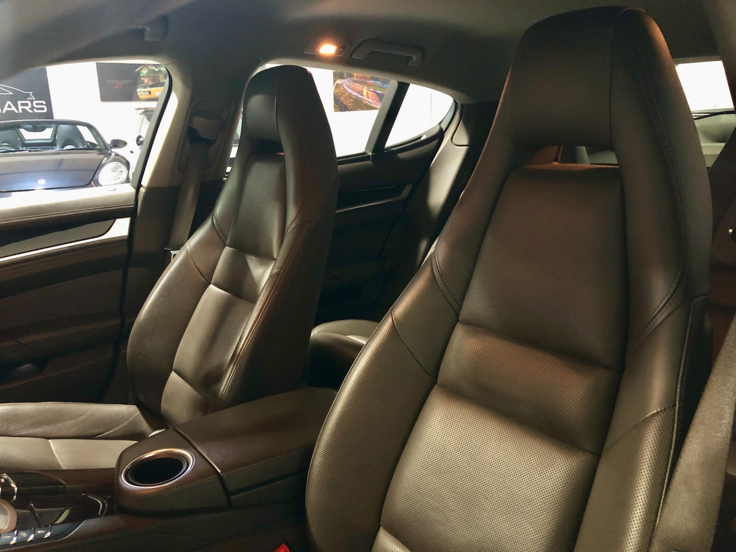 Used Porsche Panamera 2013 for sale - 77086700: Photo 10