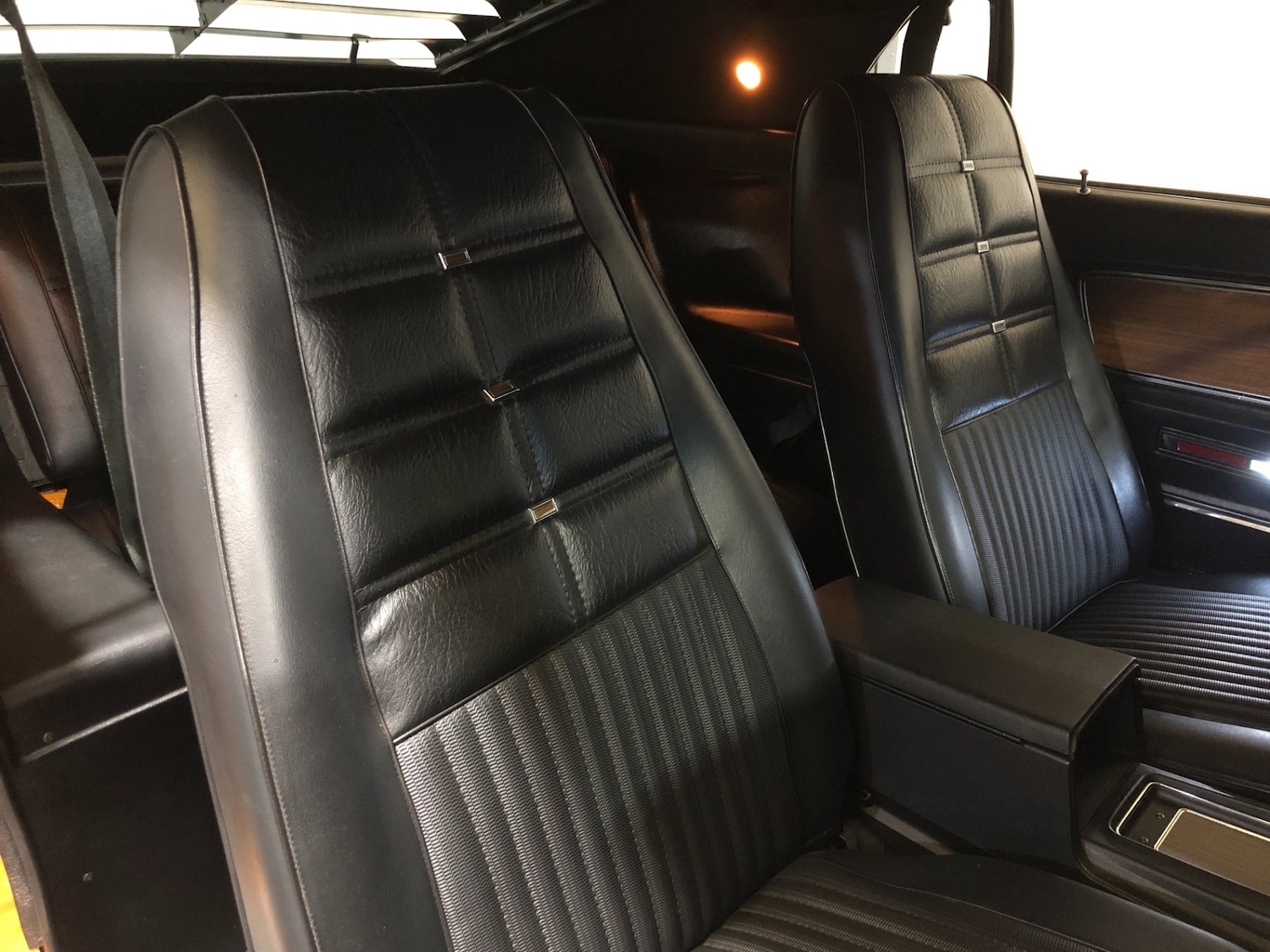 Used Ford Mustang 2018 for sale - 77640821: Photo 12