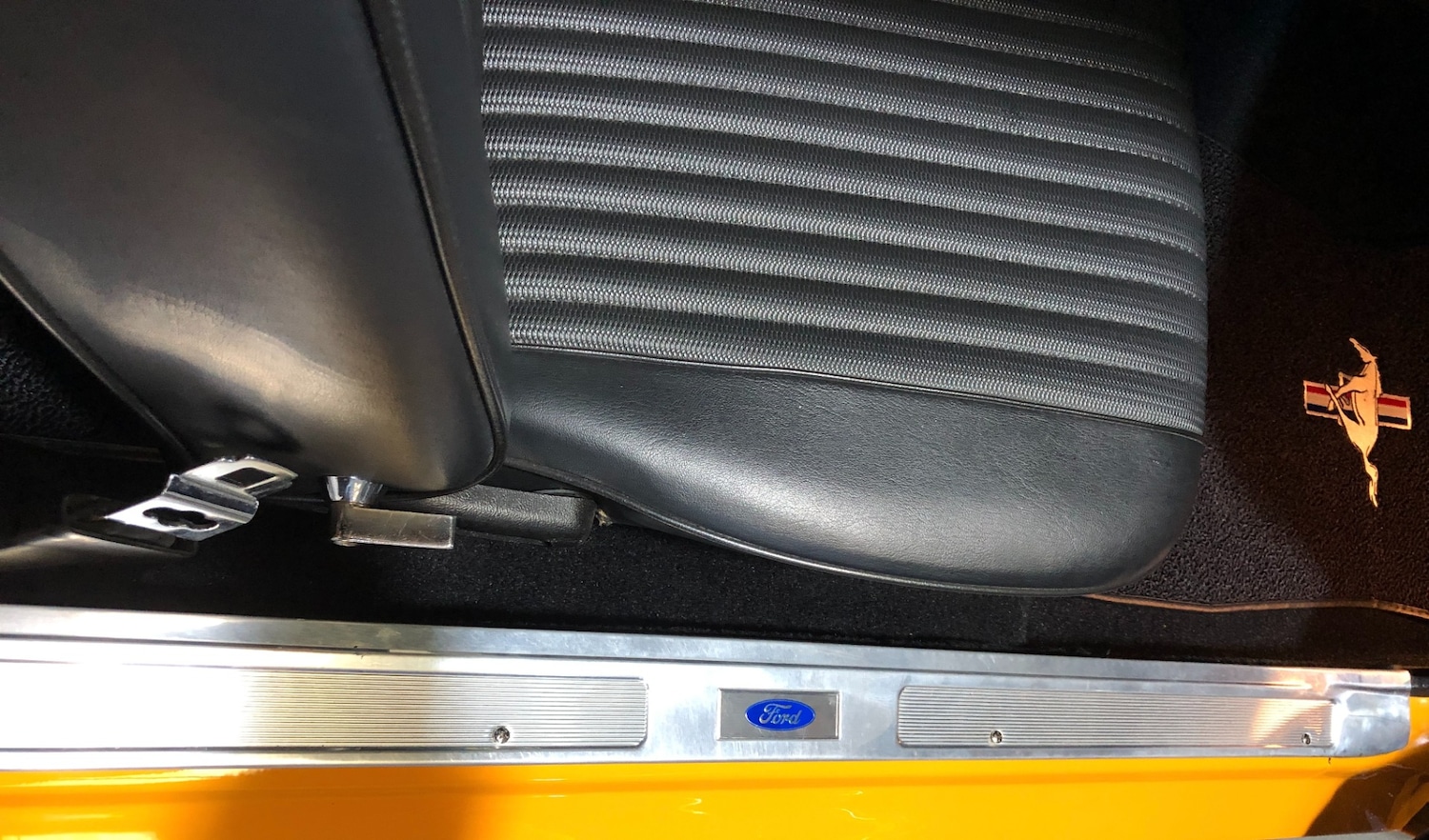 Used Ford Mustang 2018 for sale - 77640821: Photo 19