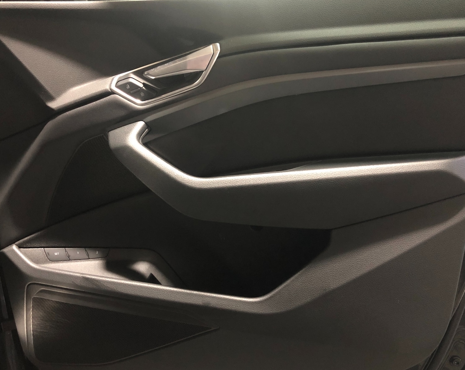 Used Audi e-tron 2022 for sale - 77880819: Photo 10