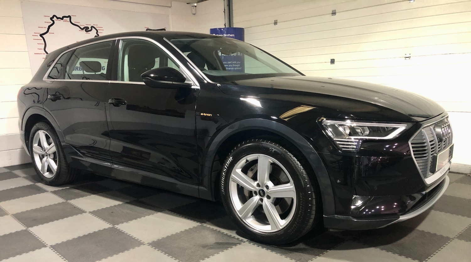 Used Audi e-tron 2022 for sale - 77880819: Photo 3