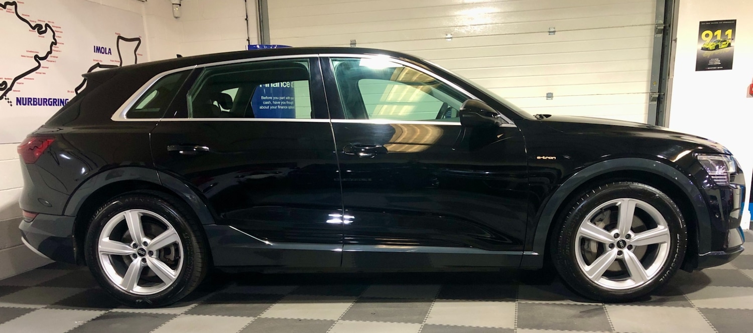 Used Audi e-tron 2022 for sale - 77880819: Photo 5