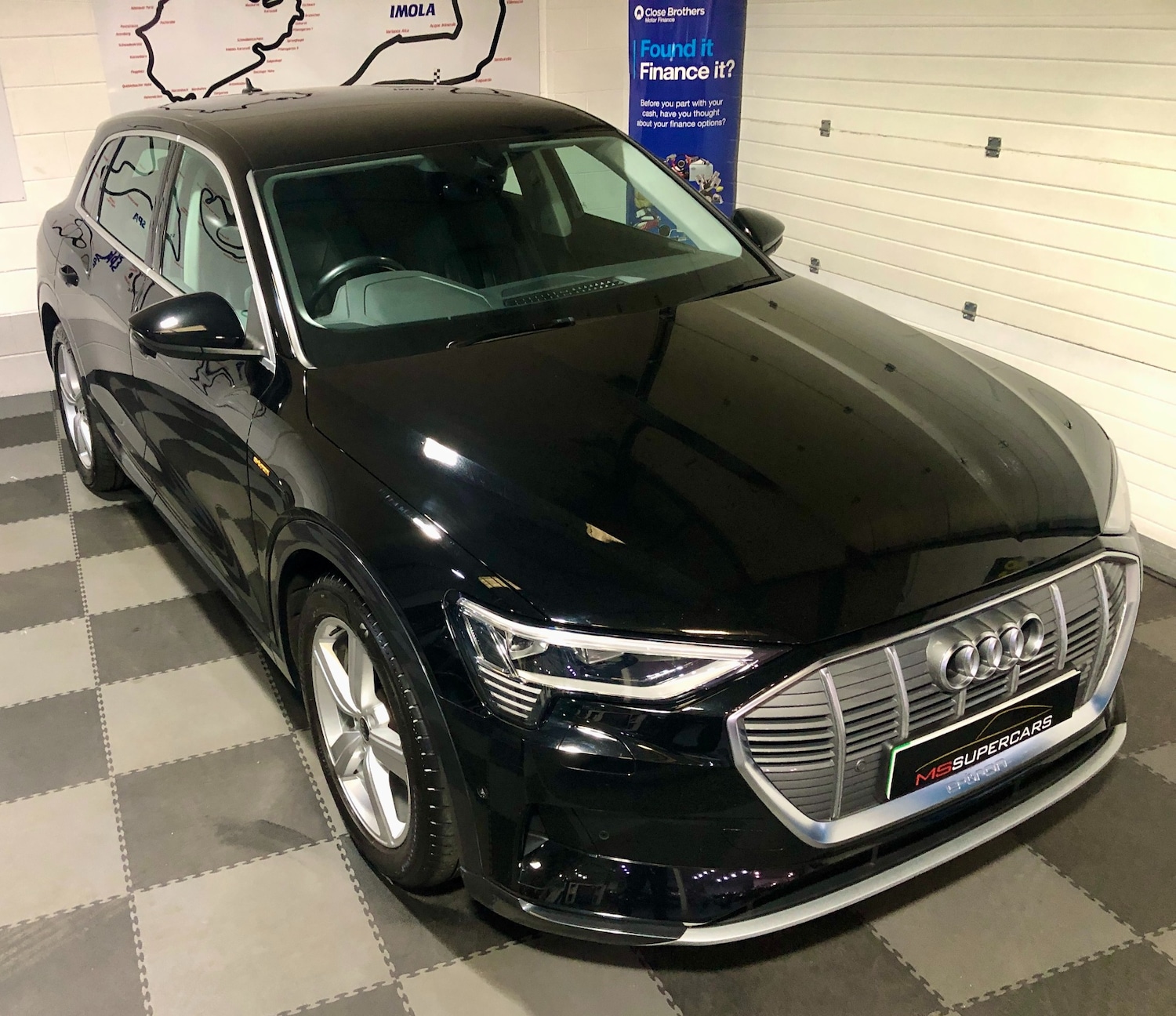 Used Audi e-tron 2022 for sale - 77880819: Photo 8