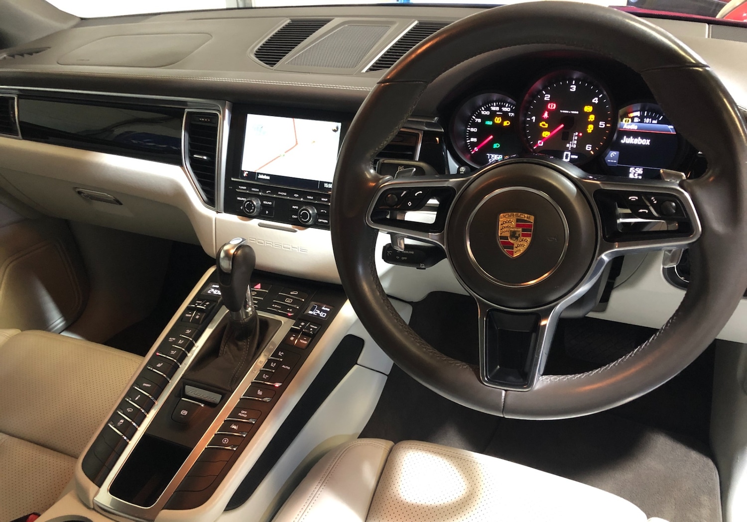 Used Porsche Macan 2015 for sale - 77951657: Photo 14