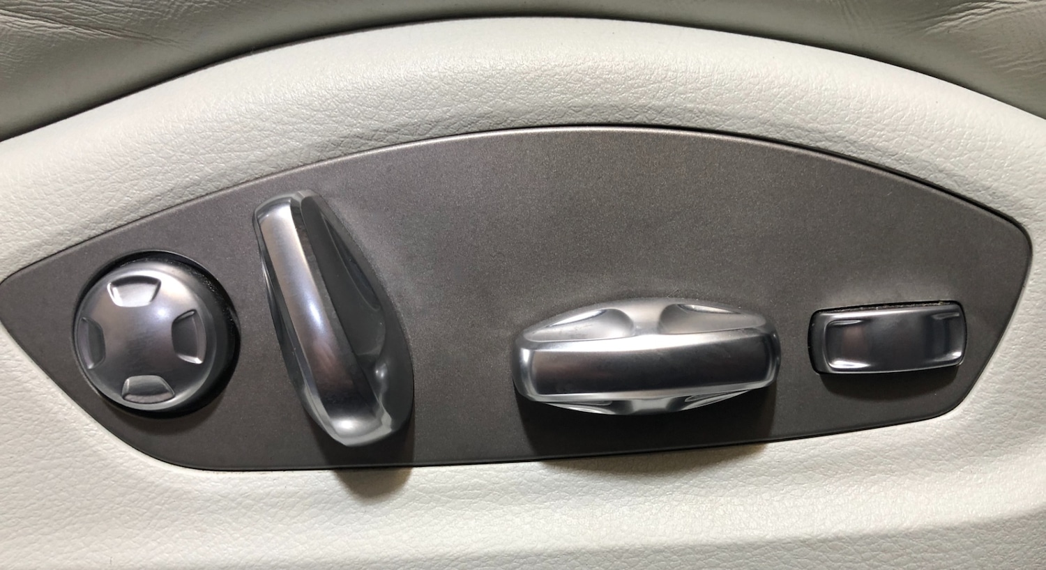 Used Porsche Macan 2015 for sale - 77951657: Photo 18