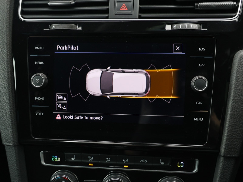 Used Volkswagen Golf 2018 for sale - 76397581: Photo 19