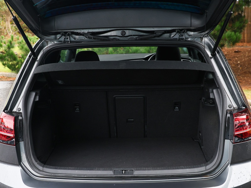 Used Volkswagen Golf 2018 for sale - 76397581: Photo 8