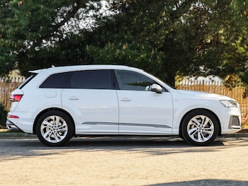 Used Audi Q7 2023 for sale - 79298806: Photo