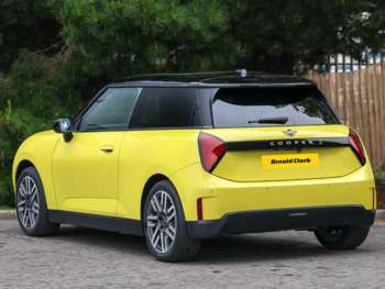 Used MINI Cooper 2025 for sale - 74933667: Photo