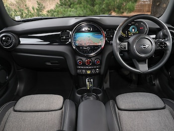 Used MINI Hatch 2022 for sale - 77907795: Photo