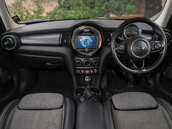 Used MINI Hatch 2018 for sale - 77483878: Photo