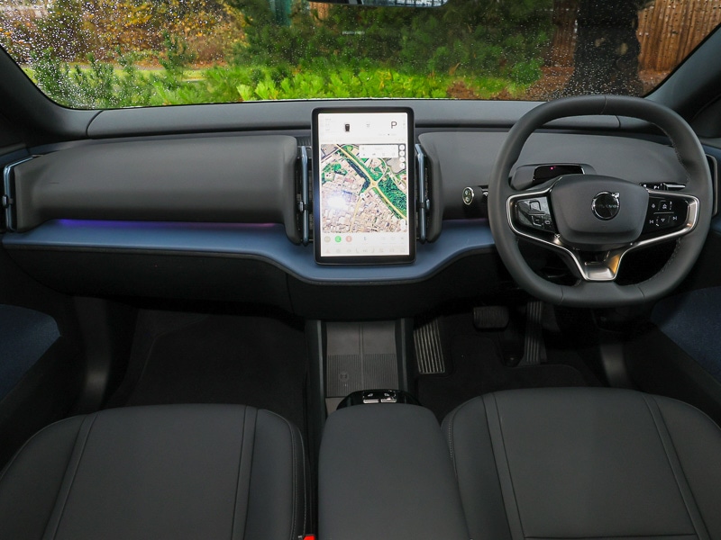 Used Volvo EX30 2025 for sale - 76560559: Photo 2