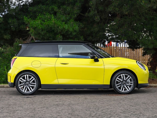 Used MINI Cooper 2025 for sale - 76213478: Photo 2