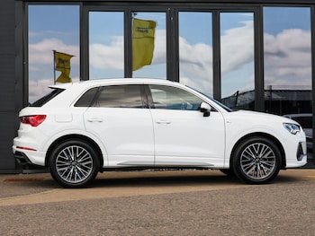 Used Audi Q3 2024 for sale - 79157618: Photo