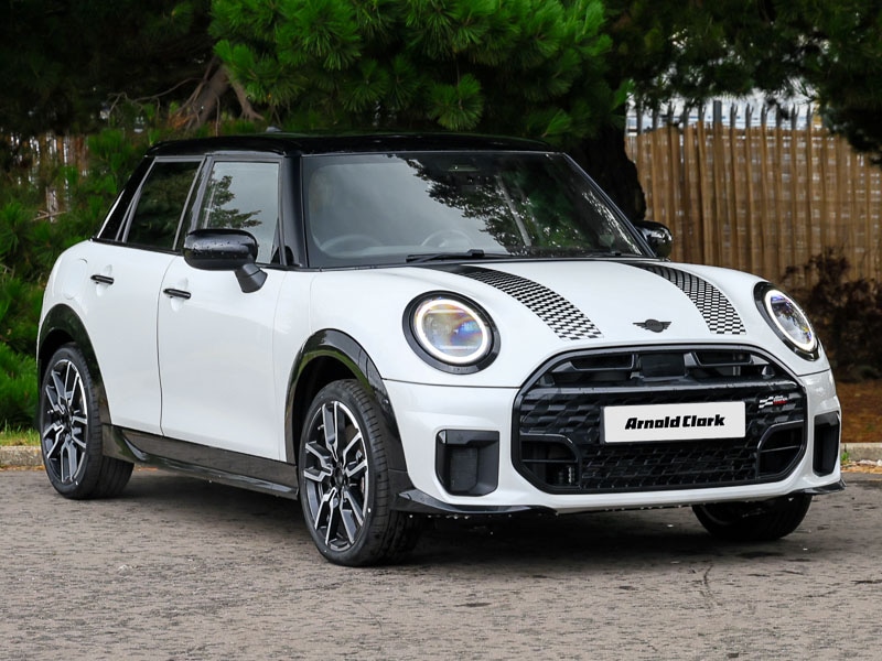 Used MINI Cooper 2025 for sale - 76213337: Photo 1
