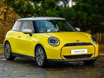 2024 - 135kW E Classic [Level 1] 41kWh 3dr Auto