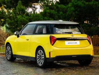 Used MINI Cooper 2024 for sale - 74109636: Photo
