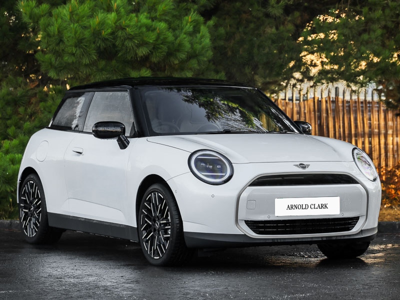 Used MINI Cooper 2025 for sale - 77627963: Photo 1