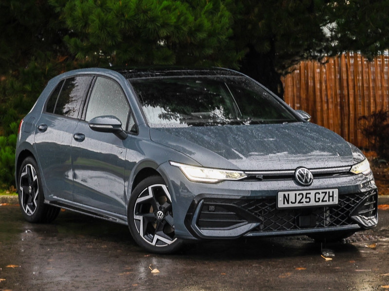 Used Volkswagen Golf 2025 for sale - 76560560: Photo 1