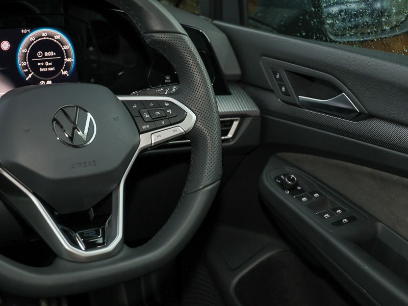 Used Volkswagen Golf 2025 for sale - 76560560: Photo 12