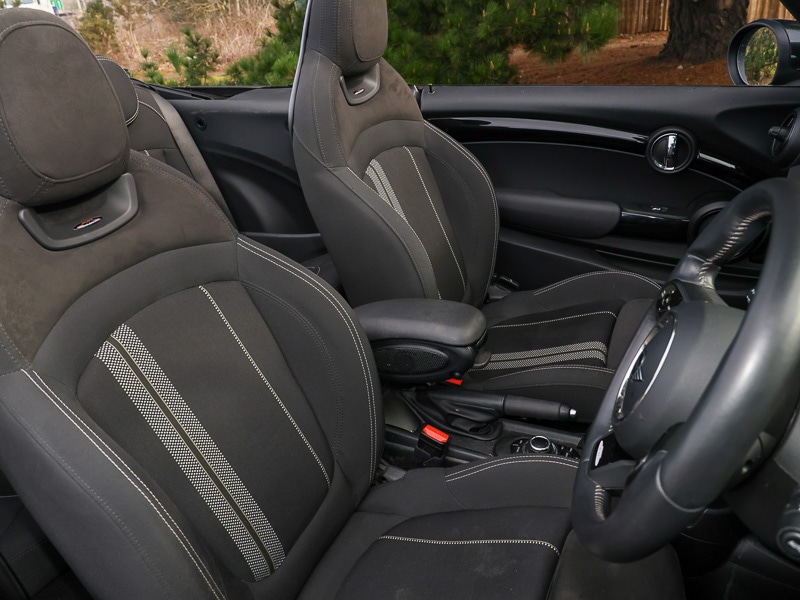 Used MINI Convertible 2023 for sale - 77761597: Photo 11