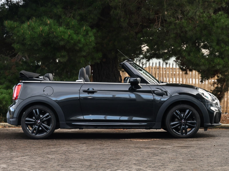 Used MINI Convertible 2023 for sale - 77761597: Photo 2