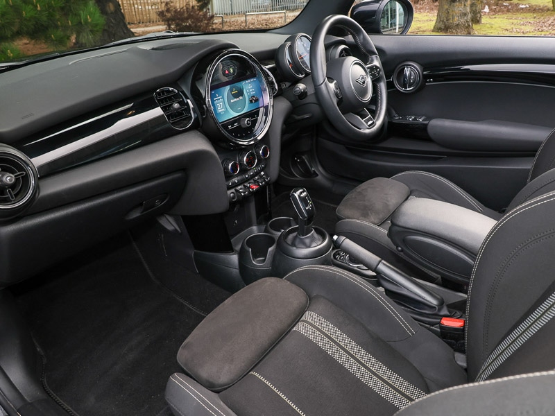 Used MINI Convertible 2023 for sale - 77761597: Photo 7