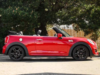 Used MINI Convertible 2019 for sale - 78530842: Photo