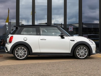 Used MINI Hatch 2023 for sale - 79550050: Photo