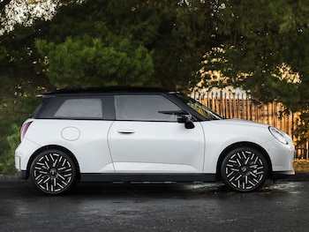 Used MINI Cooper 2025 for sale - 77265296: Photo