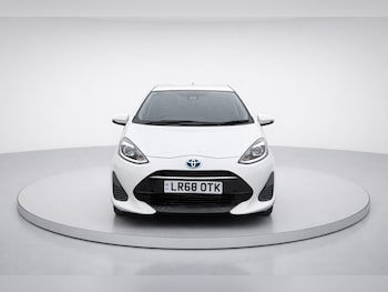 Toyota Aqua feature image