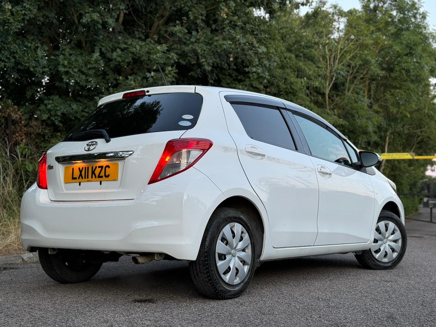 Used Toyota Vitz 2011 for sale - 77149701: Photo 4