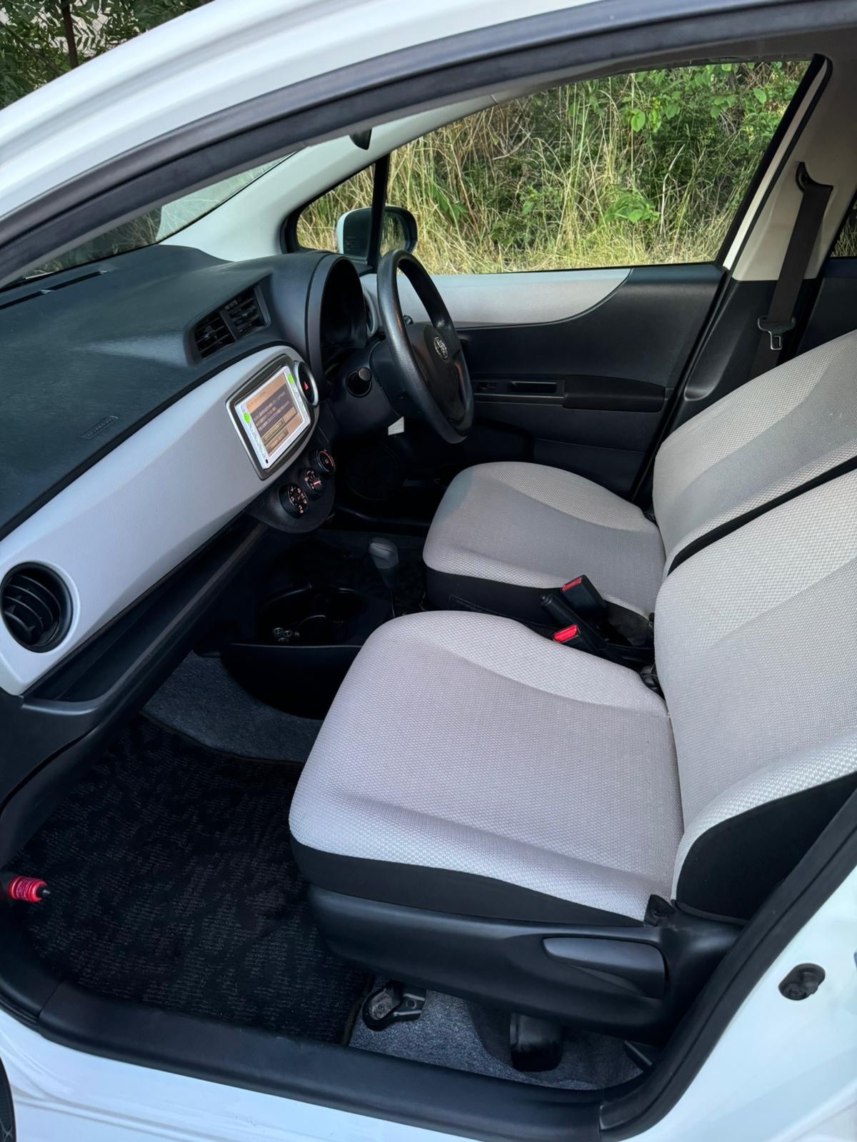 Used Toyota Vitz 2011 for sale - 77149701: Photo 8