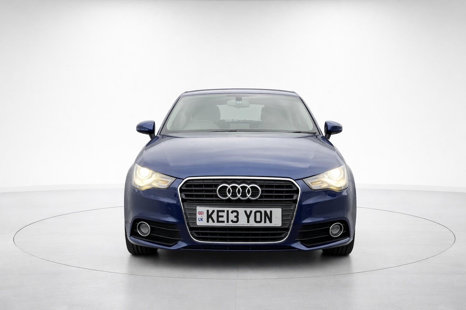 Used Audi A1 2013 for sale - 77311475: Photo 2