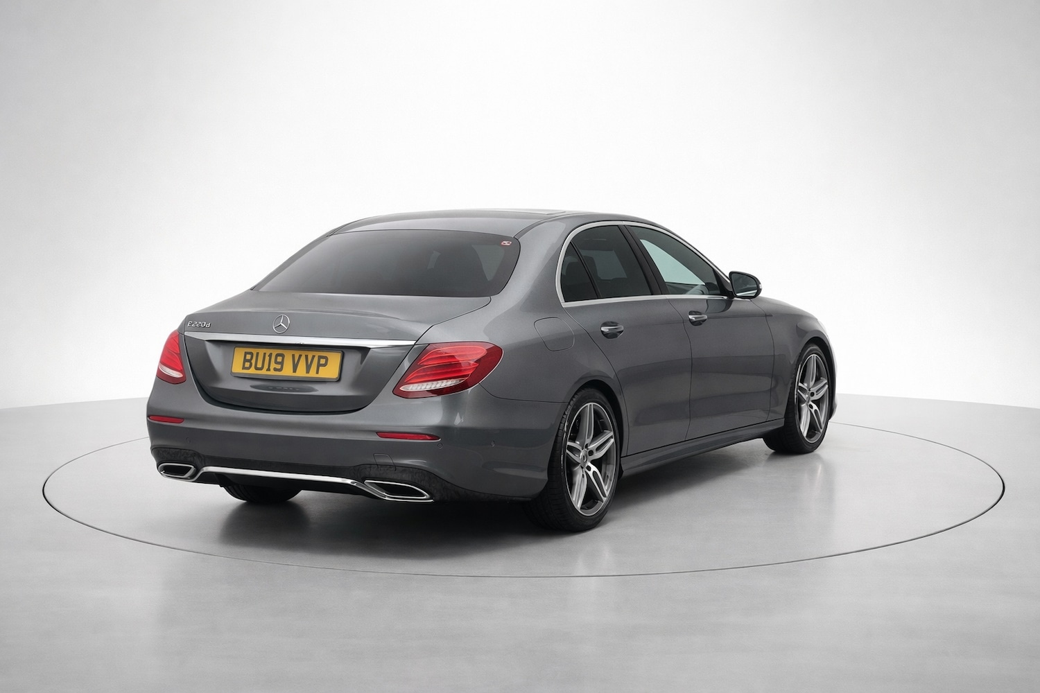 Used Mercedes-Benz E Class 2019 for sale - 77311451: Photo 2