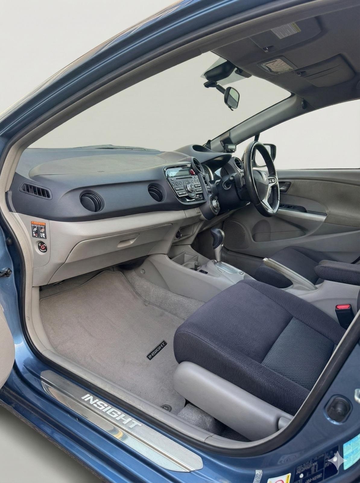 Used Honda Insight 2010 for sale - 77148261: Photo 4