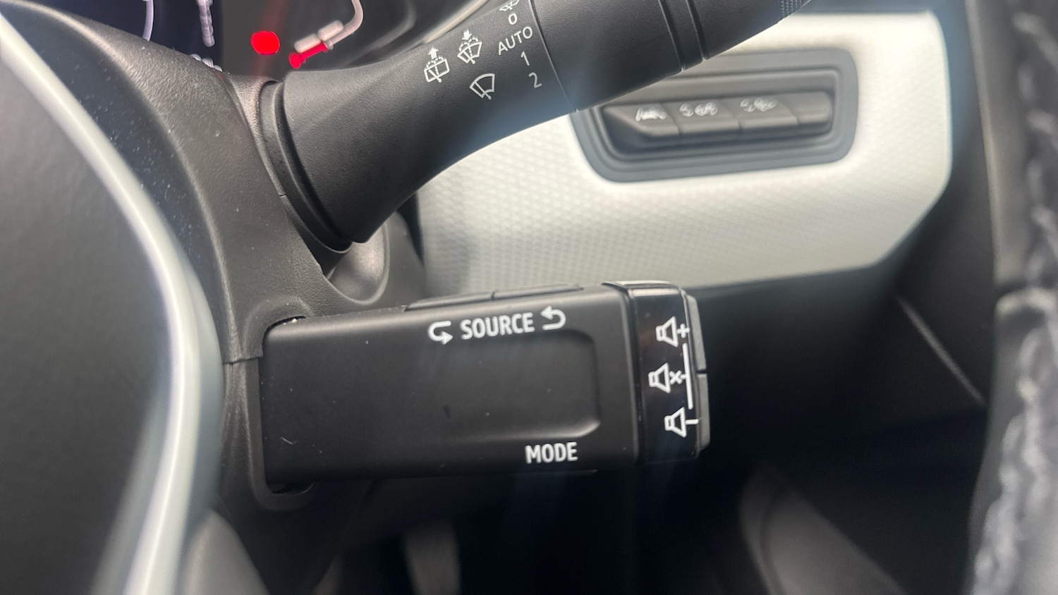 Used Renault Clio 2021 for sale - 76344534: Photo 28