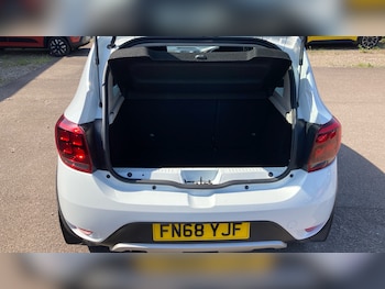 Used Dacia Sandero Stepway 2018 for sale - 78747823: Photo