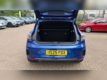Used Renault Clio 2025 for sale - 78807450: Photo