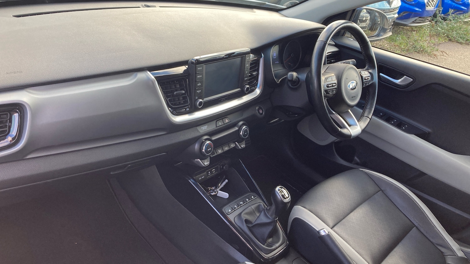 Used Kia Stonic 2020 for sale - 76627882: Photo 9