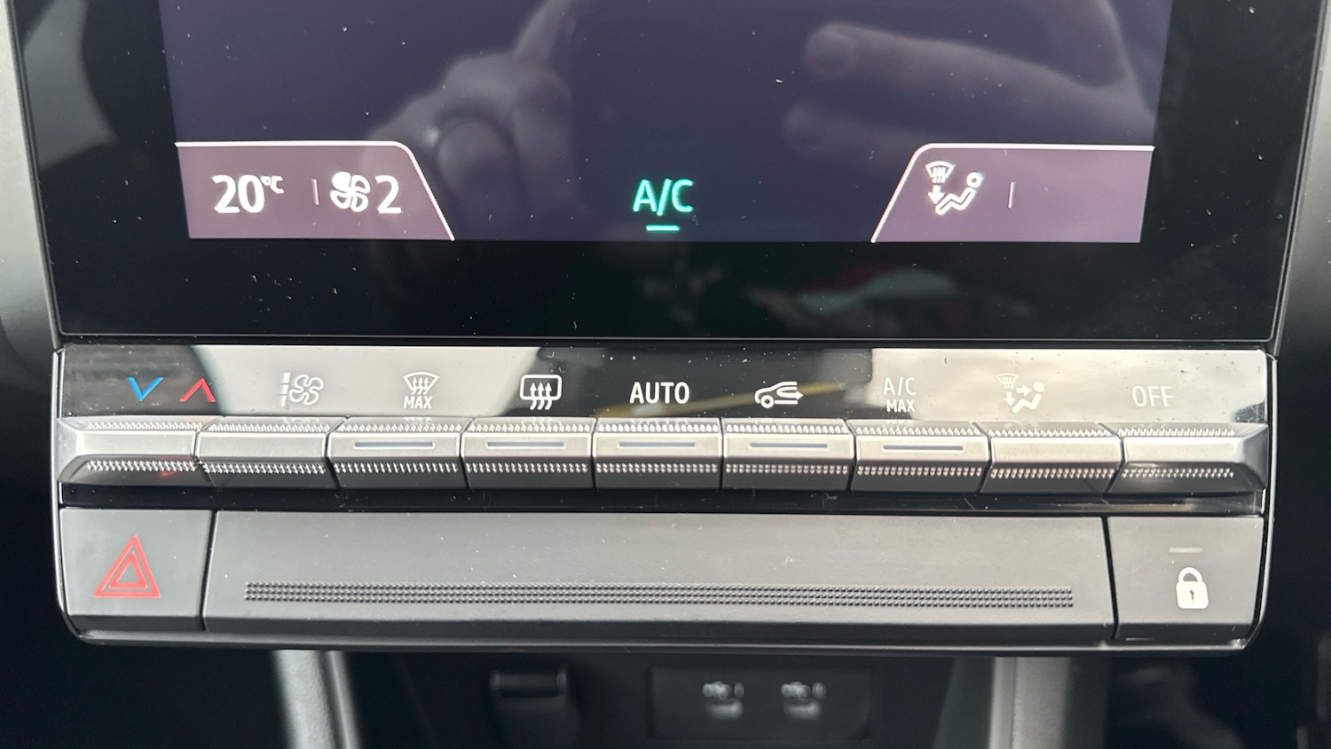 Used Renault Captur 2025 for sale - 76971103: Photo 22